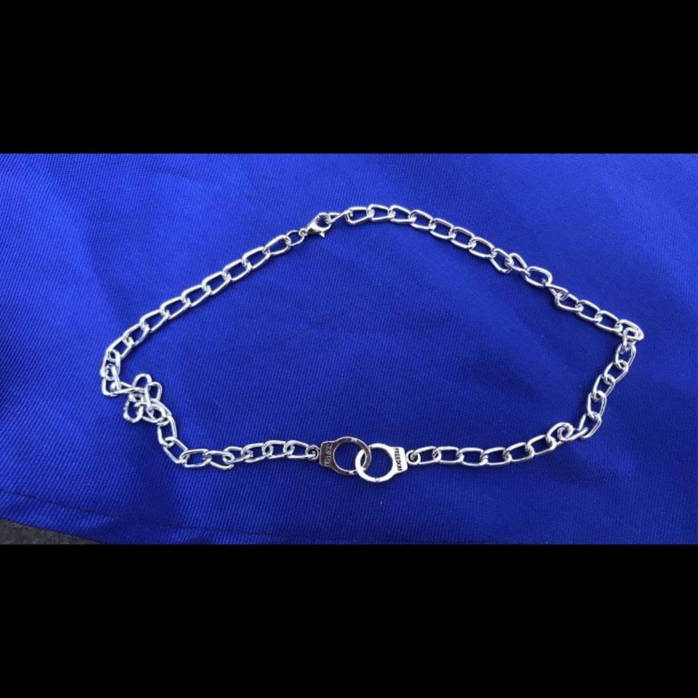 Brandy Melville thick chain handcuff necklace